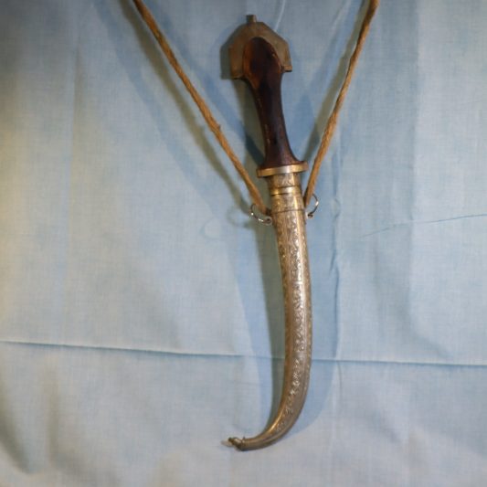 Arabian Dagger in Metal Sheath with Braid - Image 2