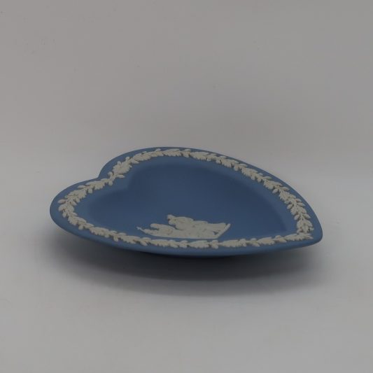 Blue Wedgewood Dish. Heart shape - Image 2