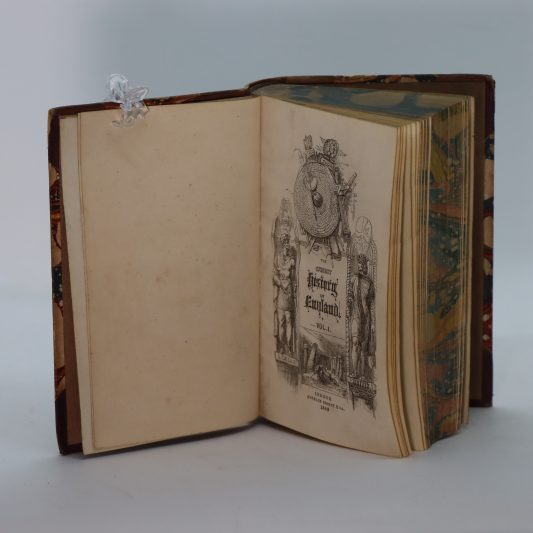 History of England. 26 Volumes. ( in 13 Books). - Image 4