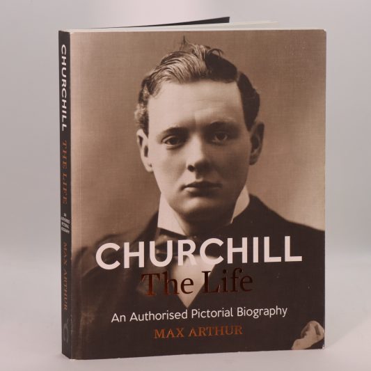 Churchill. The  Life.