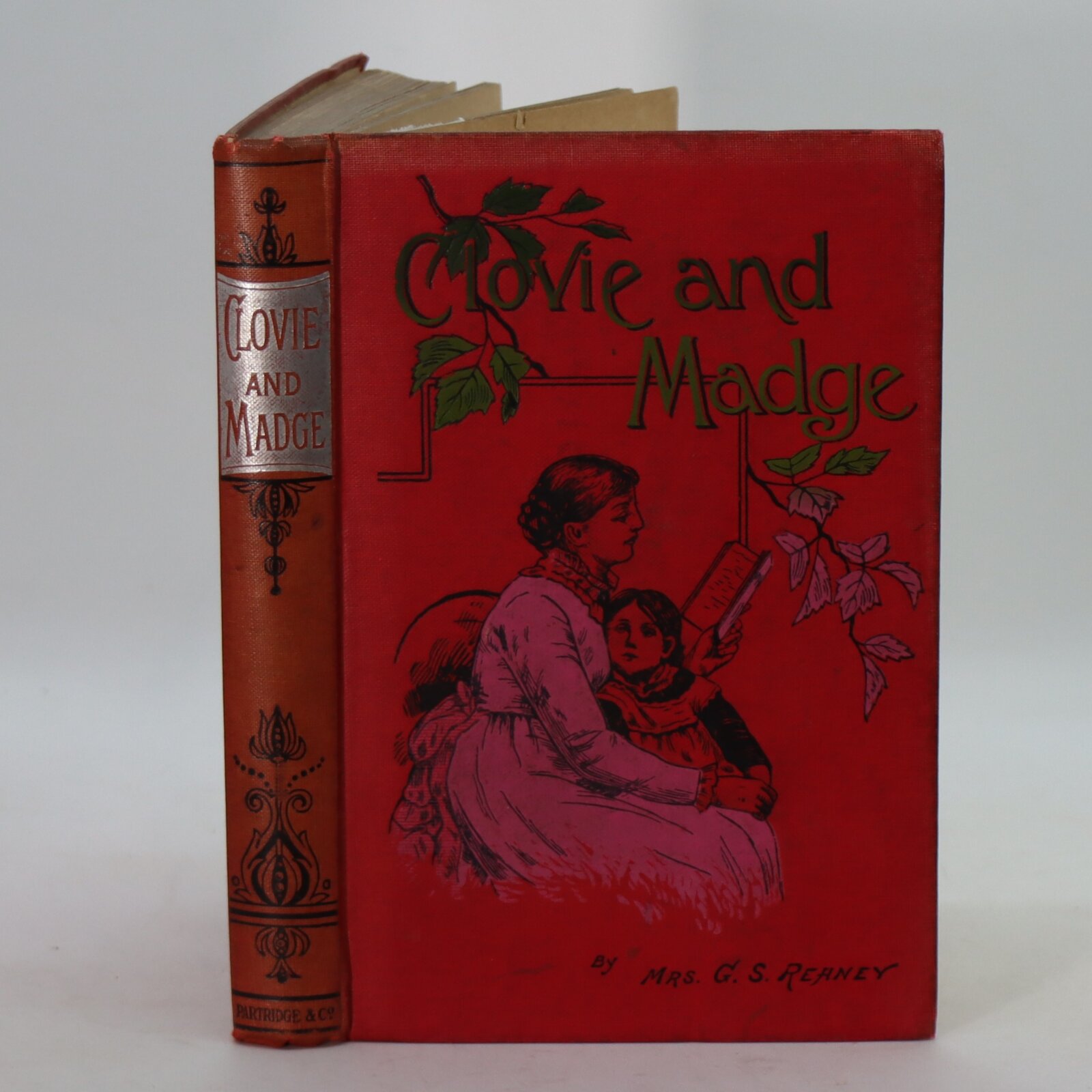 Photo of Colvie and Madge.