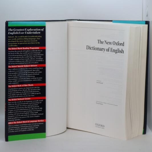 The New Oxford English Dictionary of English. - Image 3