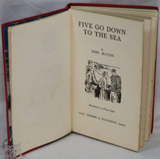 Five Go Down To The Sea. - Image 4