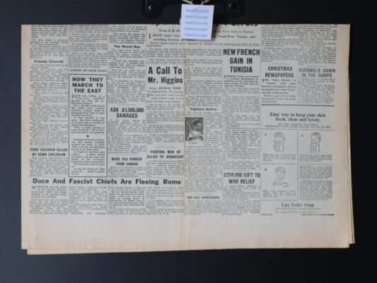 RUSSIANS PUSH ON 18 MILES .  WORLD WAR II.  Daily Herald.  THURSDAY DECEMBER 24th 1942 - Image 2