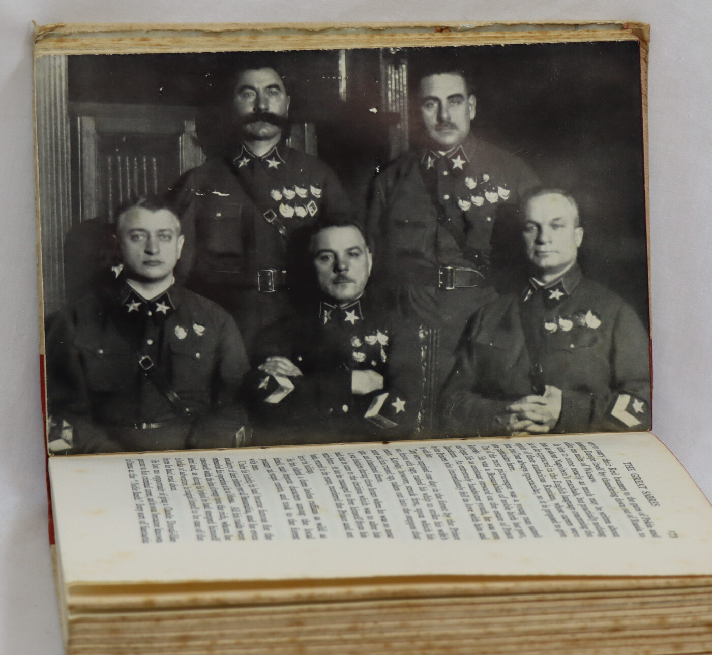 Red Eagle: The story of the Russian Revolution. - Image 3